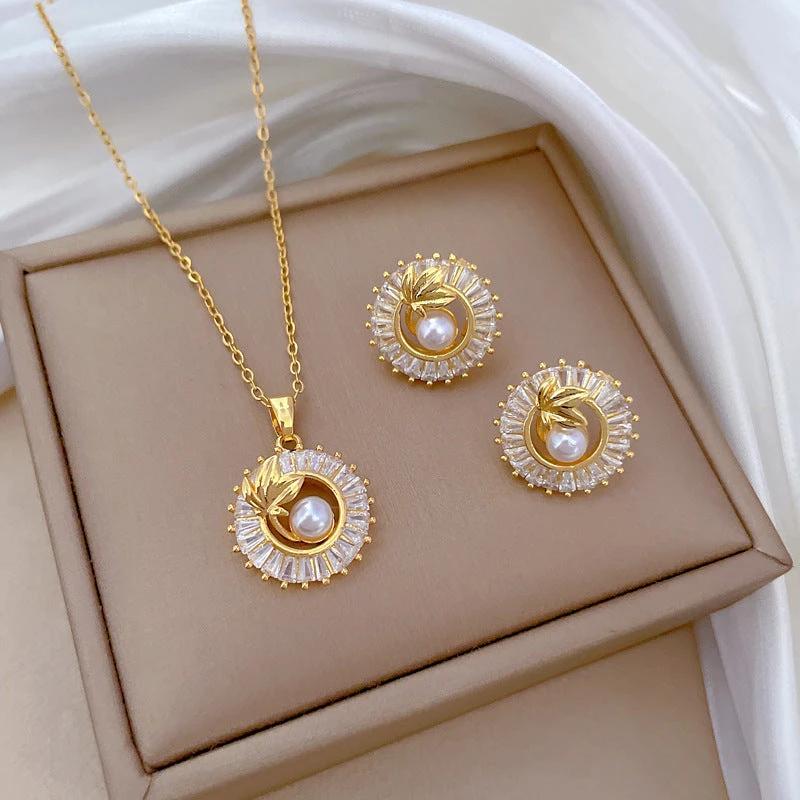 Fashion Jewelry Square Full Diamond Personalized Round Ring Leaves Necklace And Earrings Suite MANDOTOS