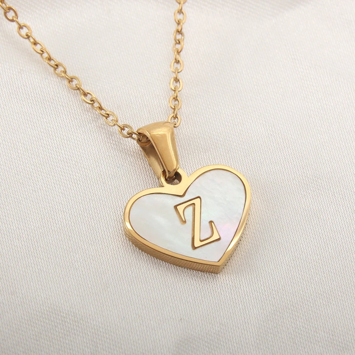 26 Letter Heart-shaped Necklace White Shell Love Clavicle Chain Fashion Personalized Necklace For Women Jewelry Valentine's Day MANDOTOS